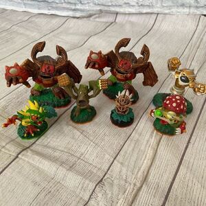 Skylanders life action figure dolls lot of 7 assorted sizes